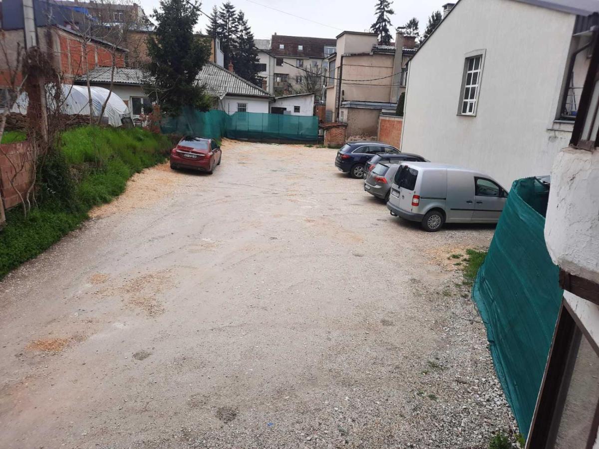 Old House Apartment Priştine Dış mekan fotoğraf
